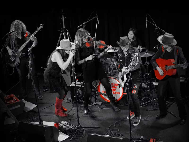 Ashleigh Flynn & The Riveters w/ Danger Kitty